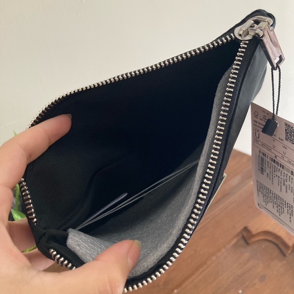 Mango Travel Kit - Picture 4 of 4